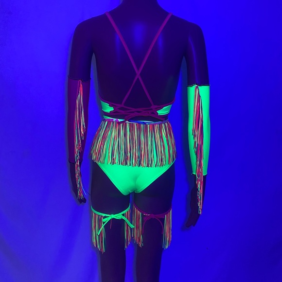 Eight piece rave set - Picture 6 of 8